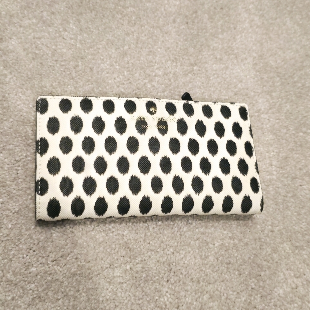 Kate Spade Harding Street black and white ikat dot wallet